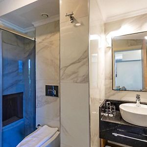 Deluxe Zimmer mit Kingsize-Bett